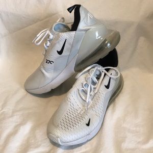 Nike Men’s AirMax 270 sneakers